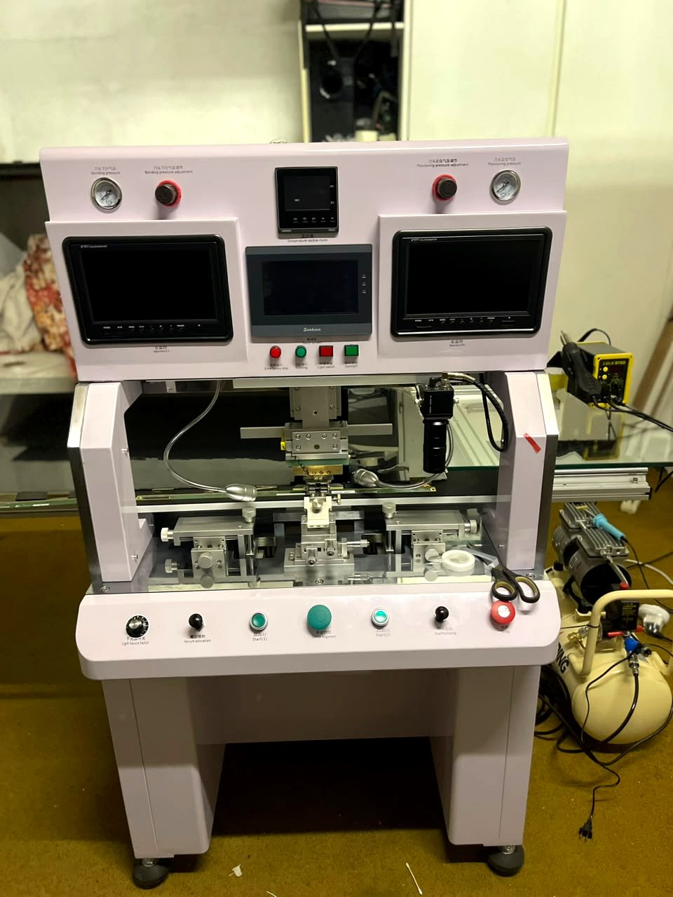 SILMAN screen bonding station in the ASK workshop